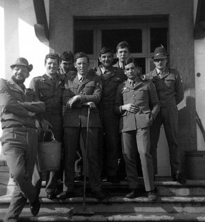 gruppo2.jpg (38925 byte)
