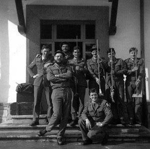 gruppo4.jpg (40198 byte)